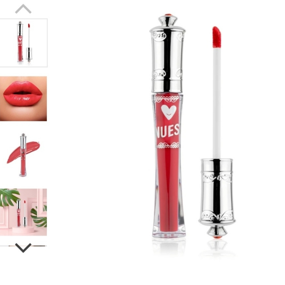 Nu'est liquid lipstick Passion Red